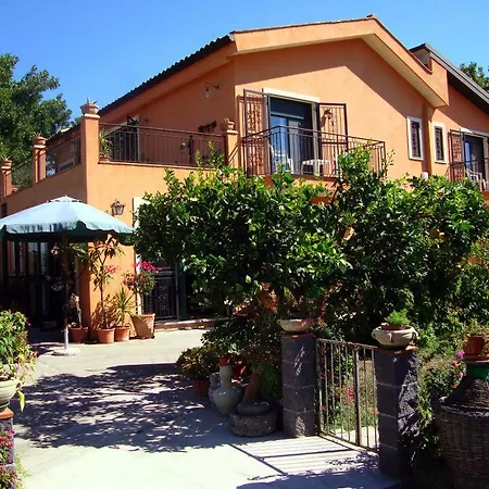 Maria Giovanna Alojamento de Acomodação e Pequeno-almoço Giardini Naxos